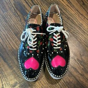 Betsey Johnson patent leather dress sneakers size 6.5